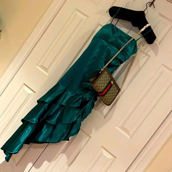 Vintage Blondie Nights Sexy  Hollywood Satin emerald green Runway dress - Picture 3 of 16